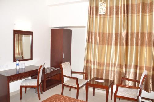 Alps Residency Hotel Krishnagiri Room photo